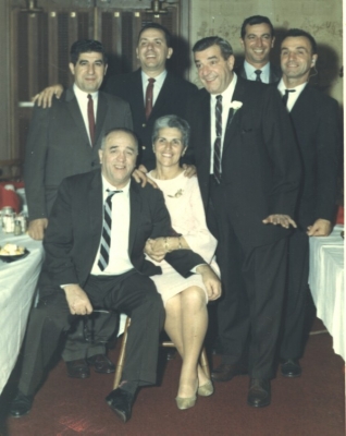 Muolo Family at Uncle Lou's and Aunt Josie's 25th